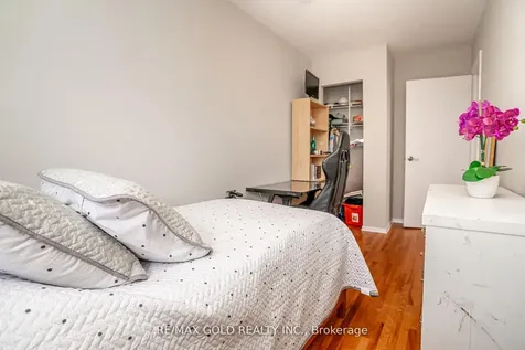 9 Mordon Court Brampton ON L6V 2B5