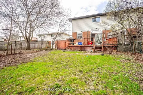 9 Mordon Court Brampton ON L6V 2B5