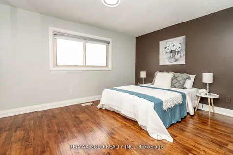 13 Martindale Crescent Brampton ON L6X 2V7