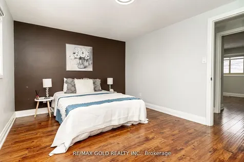13 Martindale Crescent Brampton ON L6X 2V7