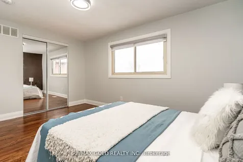 13 Martindale Crescent Brampton ON L6X 2V7