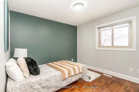 13 Martindale Crescent Brampton ON L6X 2V7