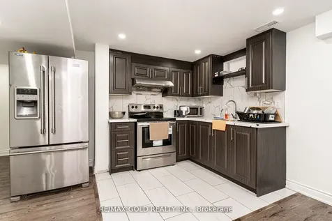13 Martindale Crescent Brampton ON L6X 2V7
