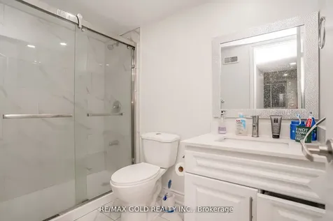 13 Martindale Crescent Brampton ON L6X 2V7