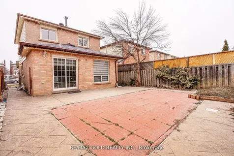 13 Martindale Crescent Brampton ON L6X 2V7