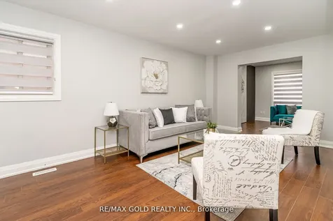13 Martindale Crescent Brampton ON L6X 2V7