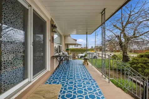 1257 Alexandra Avenue Mississauga ON L5E 2A7
