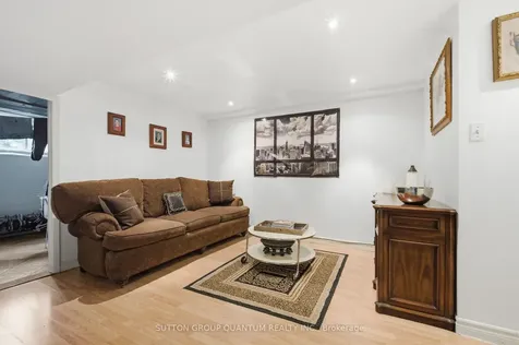1257 Alexandra Avenue Mississauga ON L5E 2A7
