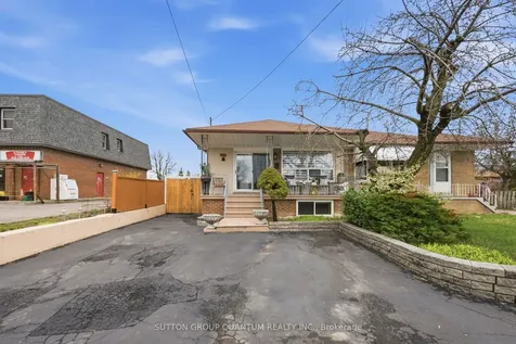 1257 Alexandra Avenue Mississauga ON L5E 2A7