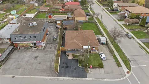 1257 Alexandra Avenue Mississauga ON L5E 2A7