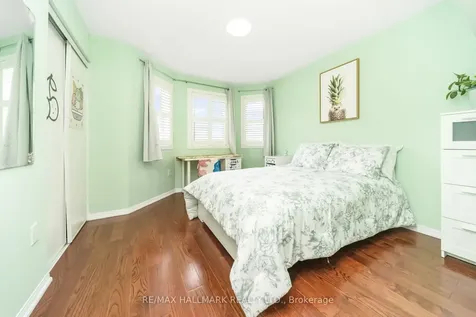 898 Mcnair Circle Milton ON L9T 6Y6