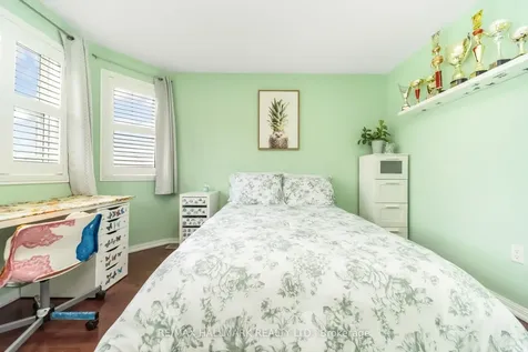 898 Mcnair Circle Milton ON L9T 6Y6