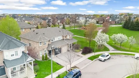 898 Mcnair Circle Milton ON L9T 6Y6