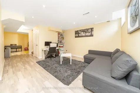 898 Mcnair Circle Milton ON L9T 6Y6
