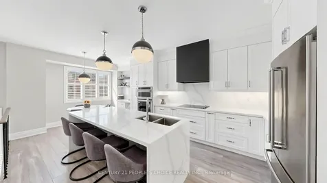1321 Granrock Crescent Mississauga ON L5V 0E1