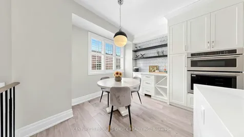 1321 Granrock Crescent Mississauga ON L5V 0E1