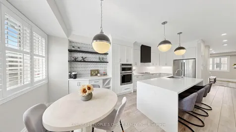 1321 Granrock Crescent Mississauga ON L5V 0E1