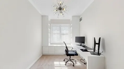 1321 Granrock Crescent Mississauga ON L5V 0E1