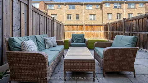 1321 Granrock Crescent Mississauga ON L5V 0E1
