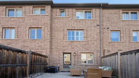 1321 Granrock Crescent Mississauga ON L5V 0E1