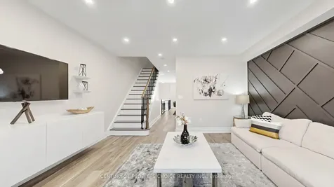 1321 Granrock Crescent Mississauga ON L5V 0E1