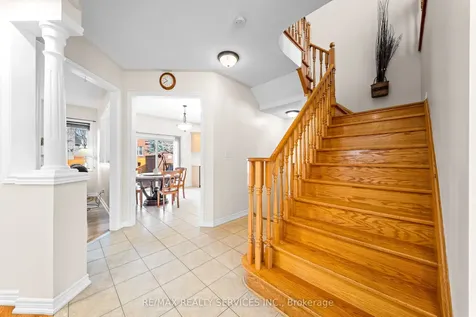 20 Strathdale Road Brampton ON L6P 2Y1