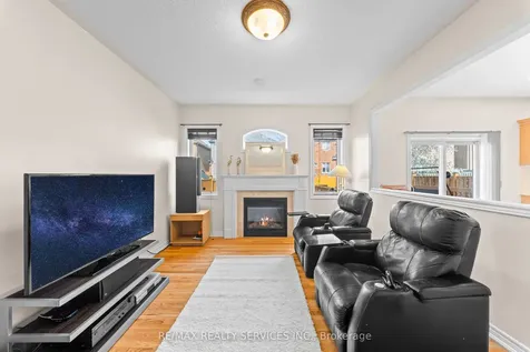 20 Strathdale Road Brampton ON L6P 2Y1