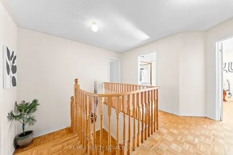 20 Strathdale Road Brampton ON L6P 2Y1