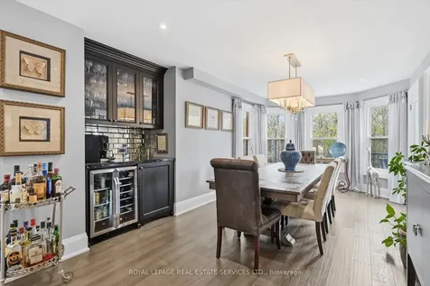 1256 Fieldcrest Lane Oakville ON L6M 2L8