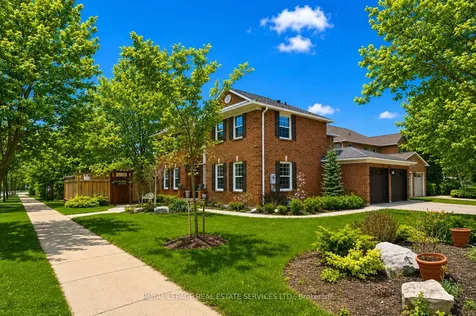 1256 Fieldcrest Lane Oakville ON L6M 2L8