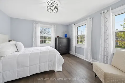 1256 Fieldcrest Lane Oakville ON L6M 2L8