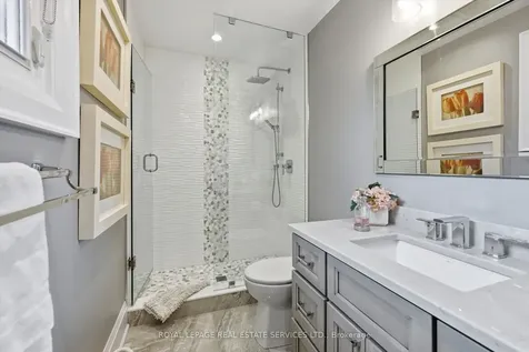 1256 Fieldcrest Lane Oakville ON L6M 2L8