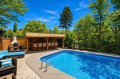 1256 Fieldcrest Lane Oakville ON L6M 2L8