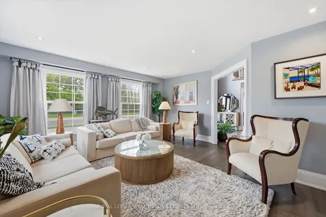 1256 Fieldcrest Lane Oakville ON L6M 2L8