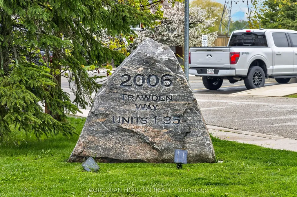 2006 Trawden Way Oakville ON L6M 0M1