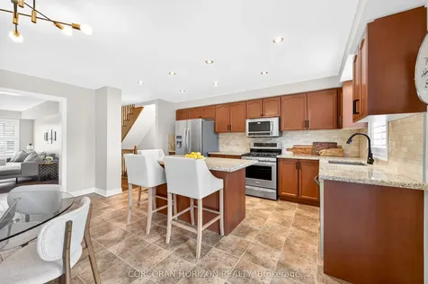 2006 Trawden Way Oakville ON L6M 0M1
