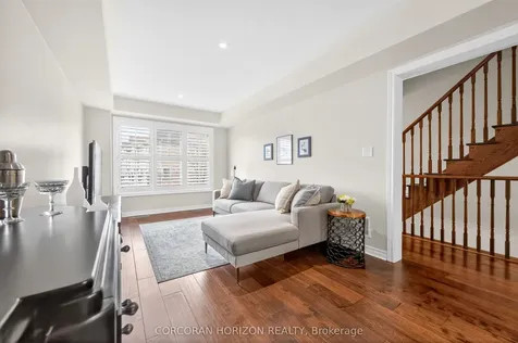 2006 Trawden Way Oakville ON L6M 0M1