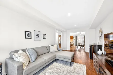 2006 Trawden Way Oakville ON L6M 0M1