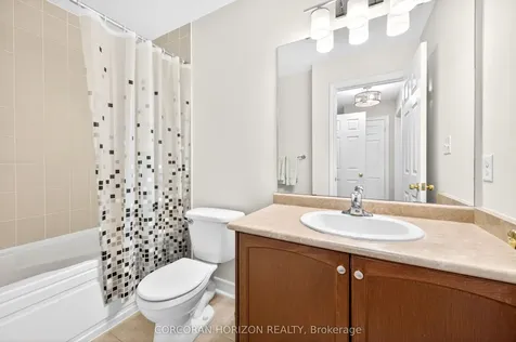 2006 Trawden Way Oakville ON L6M 0M1