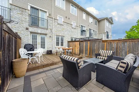 2006 Trawden Way Oakville ON L6M 0M1
