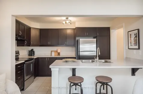 1025 Nadalin Heights Milton ON L9T 8R3