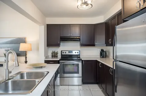 1025 Nadalin Heights Milton ON L9T 8R3