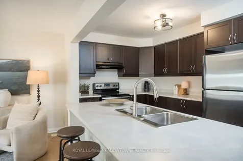 1025 Nadalin Heights Milton ON L9T 8R3