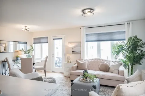 1025 Nadalin Heights Milton ON L9T 8R3