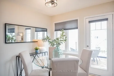 1025 Nadalin Heights Milton ON L9T 8R3