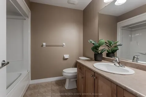 2165 Itabashi Way Burlington ON L7M 0A2