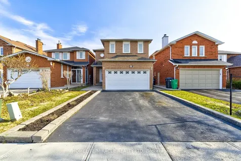32 Pennsylvania Avenue Brampton ON L6Y 4N7