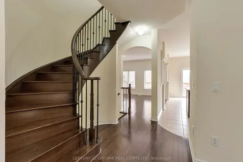 4 Mistletoe Place Brampton ON L6Y 5V1