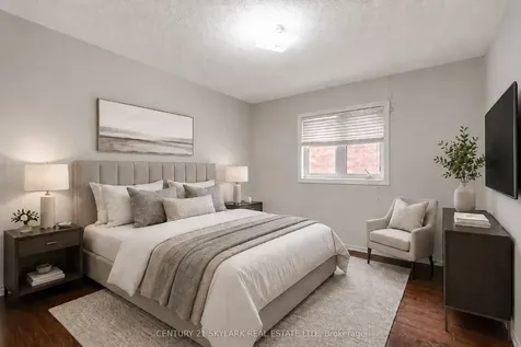 4 Mistletoe Place Brampton ON L6Y 5V1