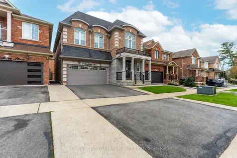 4 Mistletoe Place Brampton ON L6Y 5V1